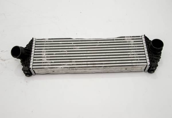 FORD TRANSİT 330 L-M-S ÇIKMA PARÇA TRANSİT 2018 SONRASI İNTERCOOL